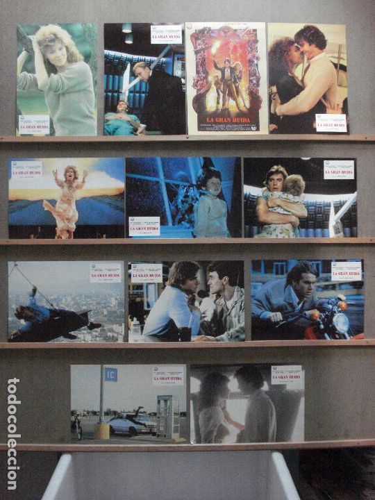 Cinema: AAZ61 LA GRAN HUIDA DENNIS QUAID KATE CAPSHAW SET COMPLETO 12 FOTOCROMOS ORIGINAL ESTRENO