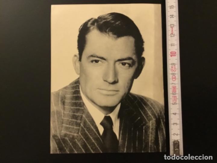 Cine: Cromo grande gran tama&ntilde;o 15 x 12 cm Artistas del cine foto ficha rom&aacute;ntica Gregory Peck