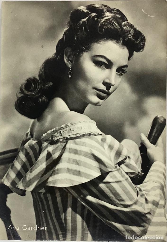 Cine: Foto Postal Ava Gardner. Bromostampa Milano. 10x14,5 Vera Fotograf&iacute;a 14 (no offset) a&ntilde;os 50