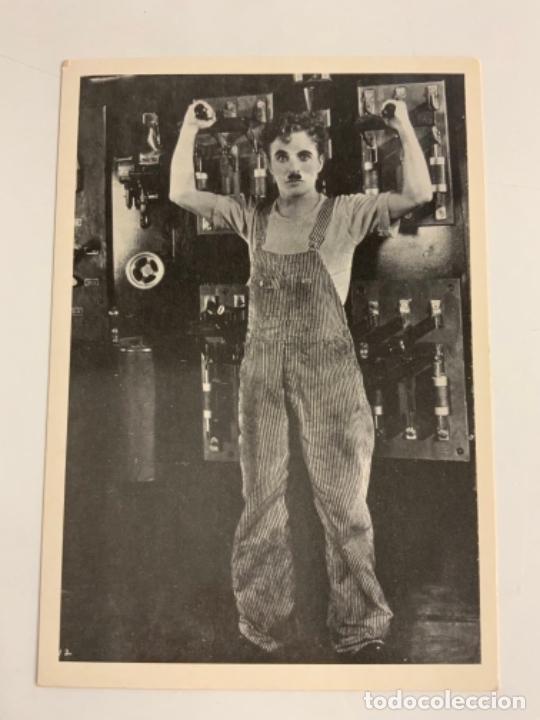 Cine: Antigua postal de CHARLIE CHAPLIN. Mide unos 15x10,5cm. IMPECABLE.