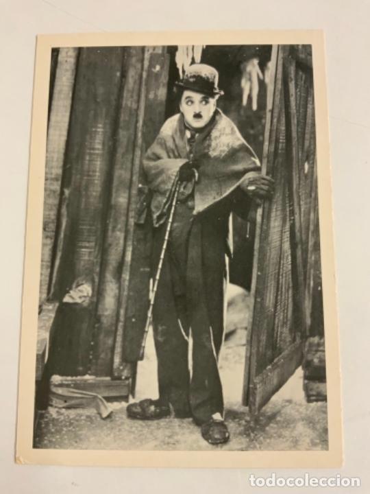 Cine: Preciosa antigua postal de CHARLIE CHAPLIN. Mide unos 15x10,5cm. IMPECABLE.