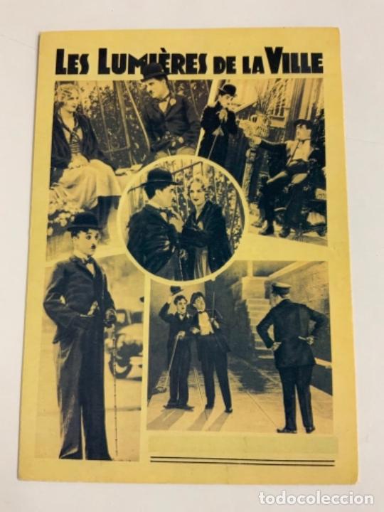 Cine: Antigua postal de CHARLIE CHAPLIN - LES LUMI&Egrave;RES DE LA VILLE. Mide unos 15x10,5cm. IMPECABLE.
