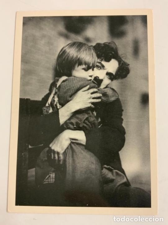 Cine: Antigua postal de CHARLIE CHAPLIN. Mide unos 15x10,5cm. IMPECABLE.