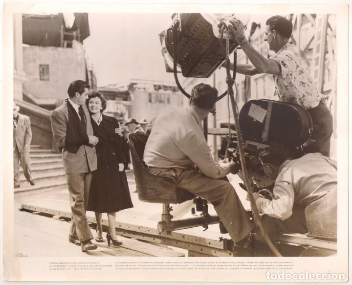 Cinema: F10346D RUTH ROMAN STEVE COCHRAN FELIX FEIST DIRECTOR RODAJE FOTO B/N ORIGINAL AMERICANA