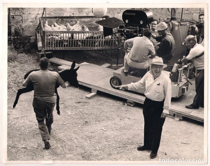 Cin&eacute;ma: F10794D OTTO PREMINGER EXODO DIRECTOR RODAJE SET FOTO B/N ORIGINAL AMERICANA