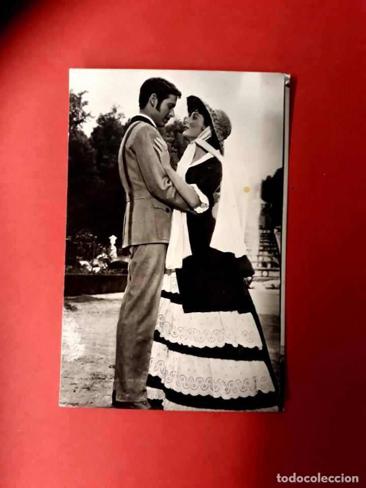 Cine: Foto Postal Vicente Parra y Paquita Rico