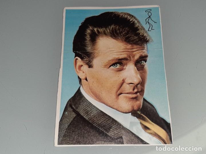 Cine: ANTIGUA POSTAL RECORTE DEL ACTOR ROGER MOORE EN LA SERIE DE TV EL SANTO A&Ntilde;OS 60