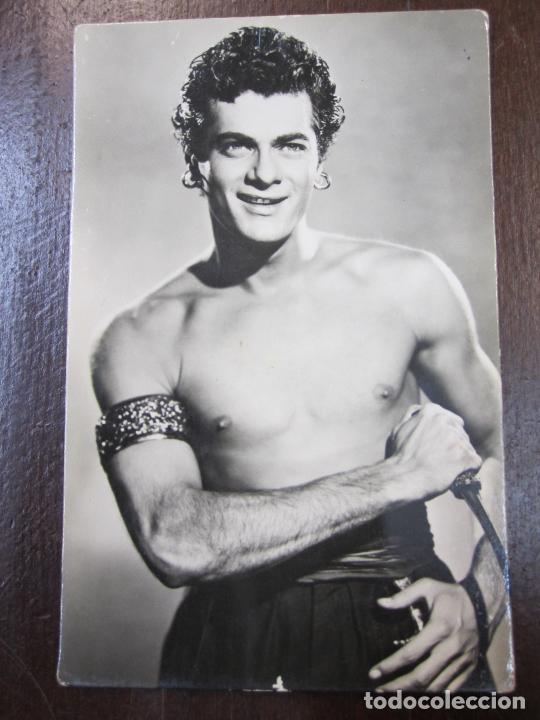 Cine: Tony Curtis - postal original b/n - su alteza el ladron The Prince Who Was a Thief