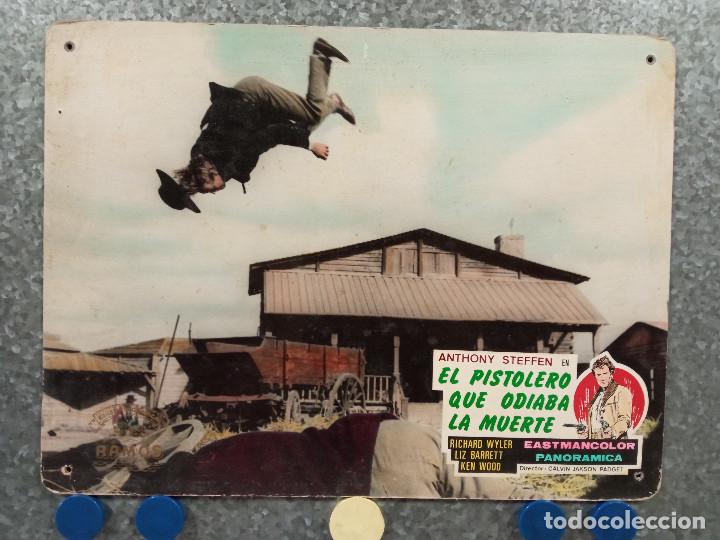 Cine: El pistolero que odiaba la muerte Anthony Steffen, Richard Wyler, Luisa Baratto. FOTOCROMO DE CARTON