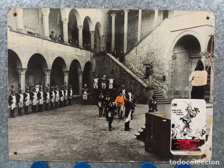 Cin&eacute;ma: Las nuevas aventuras del Zorro. George Hilton, Lionel Stander, Charo L&oacute;pez. FOTOCROMO DE CARTON