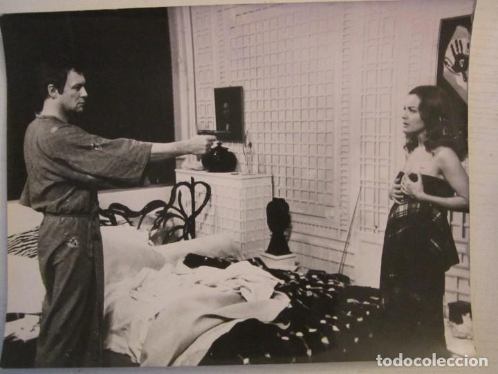 Cine: FOTO INEDITA DE 18X24 DE ROMY SCHNEIDER EN &iquest;QUIEN? 1970