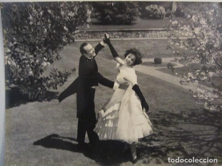 Cine: FOTO INEDITA DE 18X24 DE SECRETARIA PARA TODO 1958 CON CARMEN SEVILLA Y TONY LEBLANC