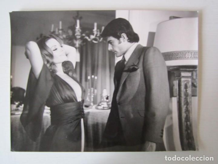 Cine: FOTO INEDITA DE 1 8X24 DE EL APARTAMENTO DE LA TENTACION CON CARMEN SEVILLA Y J.L.GALIARDO