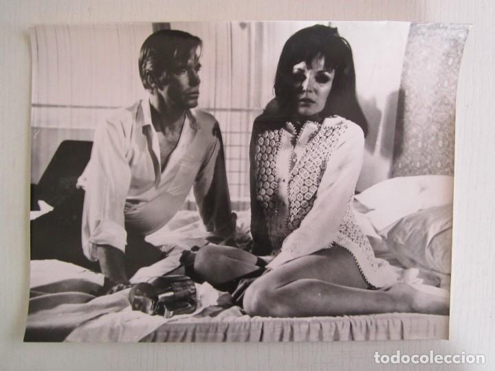Cine: FOTO INEDITA DE 18X24 EL EJECUTOR GEORGE PEPPARD Y JOAN COLLINS