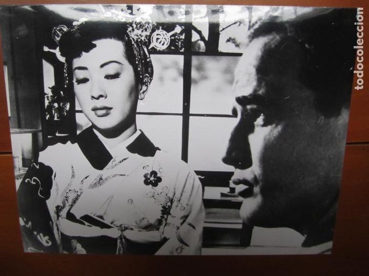 Cine: sayonara - foto original b/n - marlon brando Miiko Taka