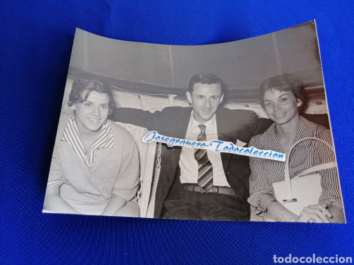 Cin&eacute;ma: FESTIVAL DE CINE SAN SEBASTI&Aacute;N ACTRIZ PASCALE PETIT CON PERIODISTA