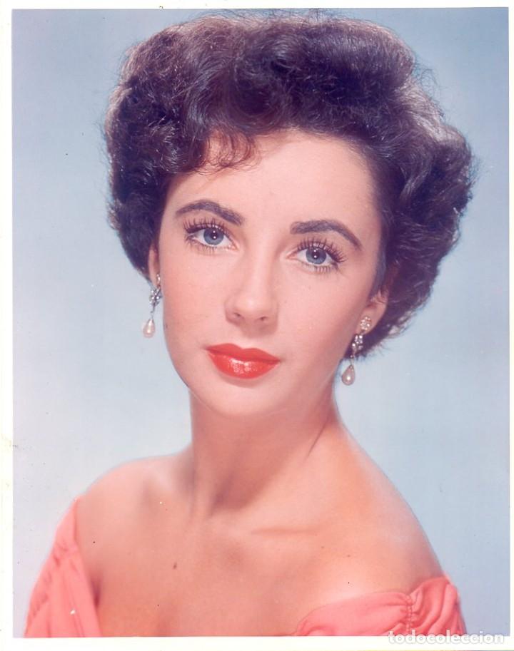 Cine: Reproducci&oacute;n Fotogr&aacute;fica de la actr&iacute;z brit&aacute;nica Elizabeth Taylor