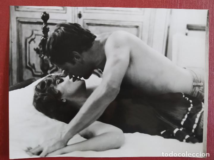 Cine: Dos menos uno, tres. Jean-Louis Trintignant, Gina Lollobrigida, FOTO ORIGINAL ESPA&Ntilde;OLA, CINEDIA.
