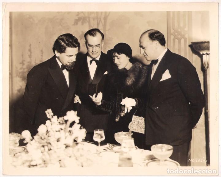 Cine: F9201D LUISE RAINER PAUL MUNI HARRY COHN MERLE POTTER FOTO ORIGINAL B/N AMERICANA