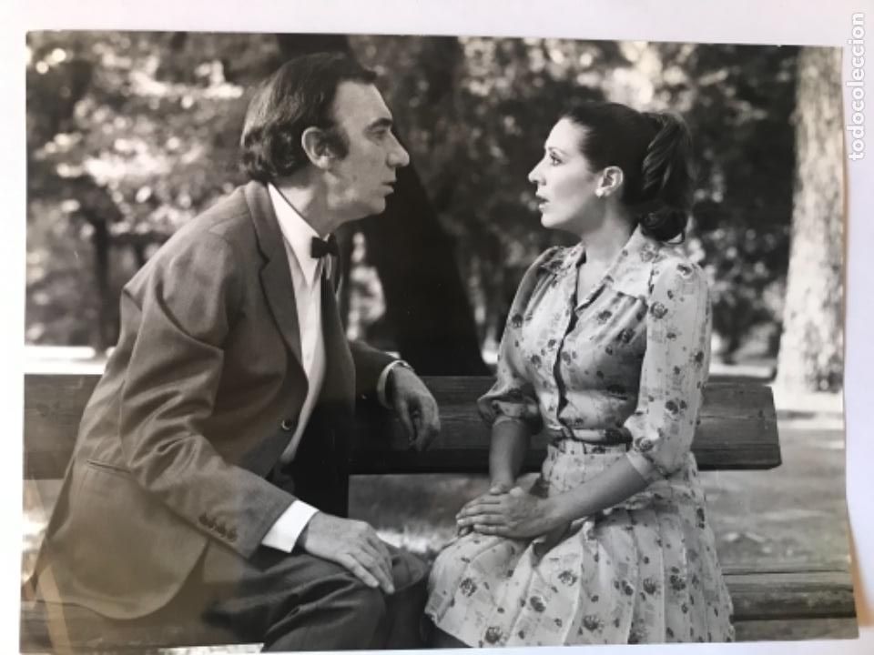 Cine: Fotograf&iacute;a original de Fernando Fernan Gomez y Concha Velasco. Foto de Antonio Benito