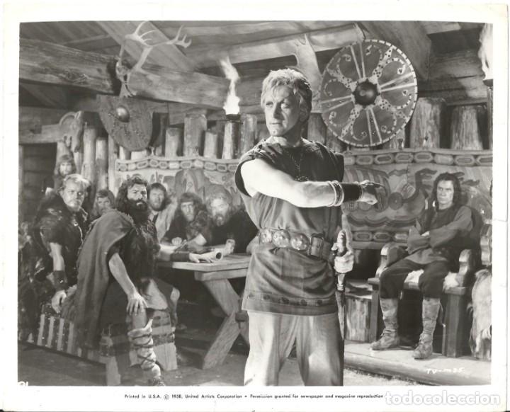 Cinema: F21210D KIRK DOUGLAS LOS VIKINGOS FOTO B/N ORIGINAL AMERICANA