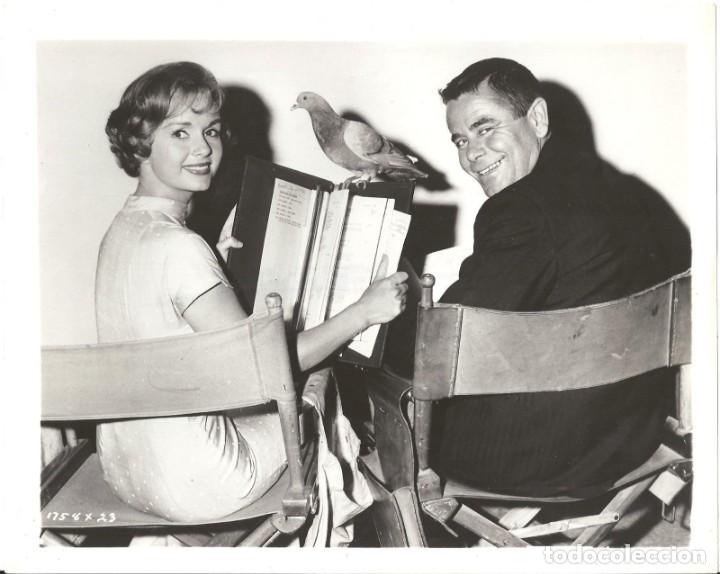 Kino: F21218D DEBBIE REYNOLDS GLENN FORD UN MUERTO RECALCITRANTE SET FOTO B/N ORIGINAL AMERICANA