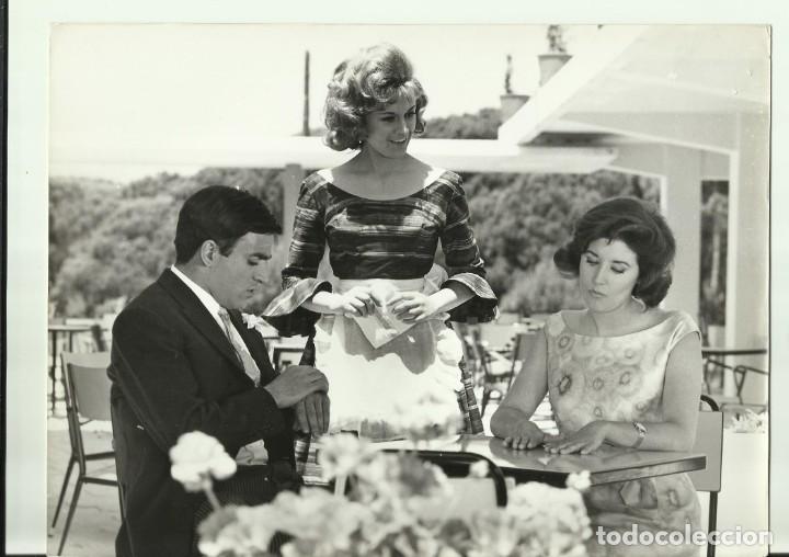Cine: F32087 CONCHA VELASCO PEPE RUBIO LA BODA ERA A LAS DOCE FOTO B/N ORIGINAL ESPA&Ntilde;OLA