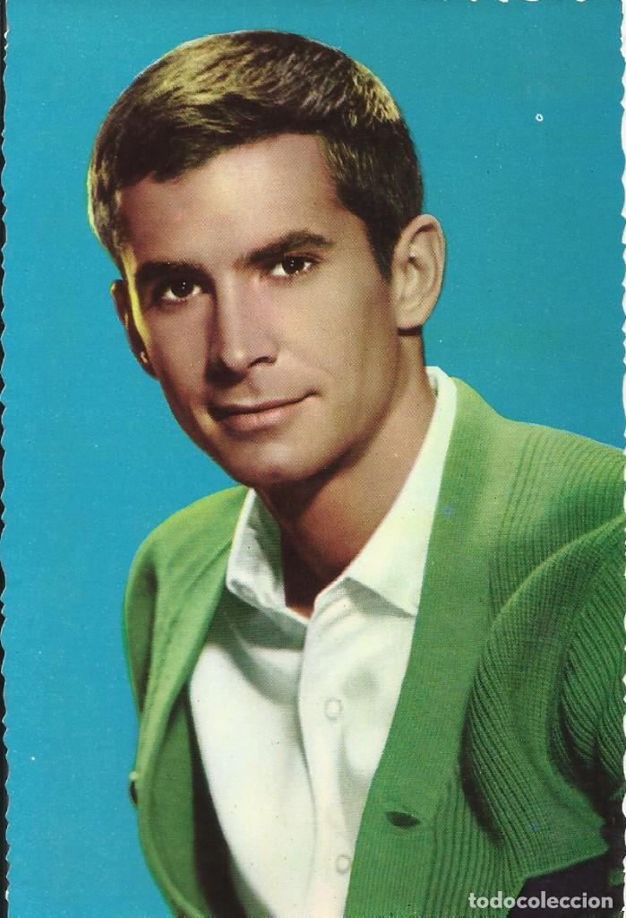 Cinema: Tony Perkins. Bermejo. 10x15 cm. Postal. Cine.