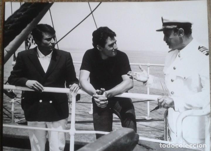 Cine: DOS CHICAS LOCAS, LOCAS. MIGUEL R&Iacute;OS