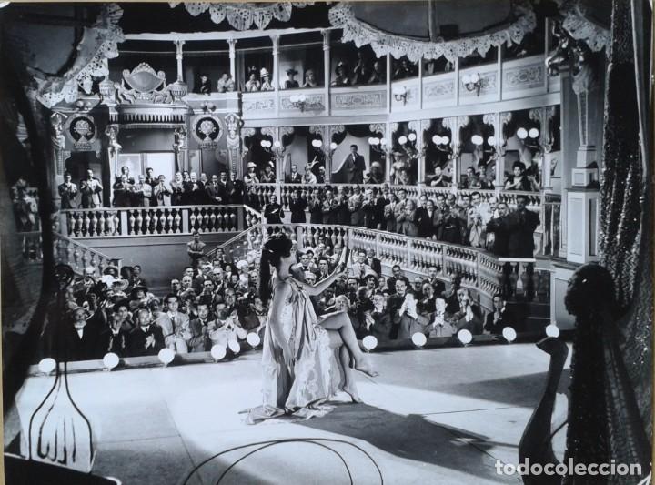 Cine: LA REINA DEL CHANTECLER. SARA MONTIEL