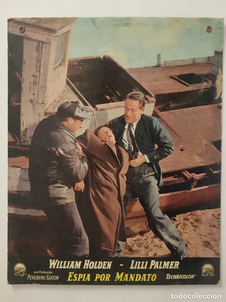 Cine: Esp&iacute;a por mandato. William Holden, Lilli Palmer, Hugh Griffith, Klaus Kinski FOTOCROMO DE CARTON
