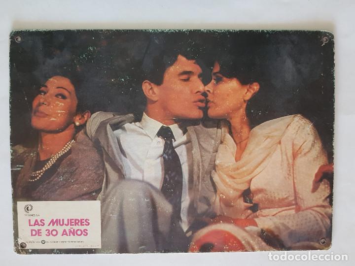 Cine: LAS MUJERES DE 30 A&Ntilde;OS. Tom Berenger, Karen Black, Susan Strasberg FOTOCROMO DE CARTON DURO