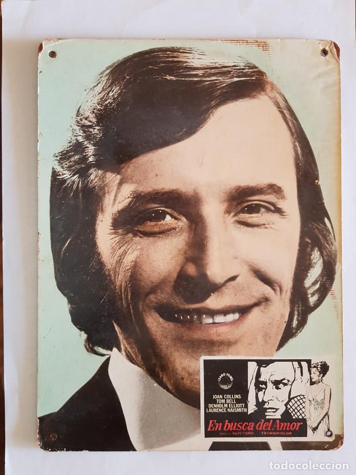 Cine: En busca del amor. Joan Collins, Tom Bell, Denholm Elliott. FOTOCROMO CARTON