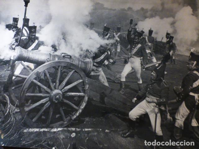 Kino: PELICULA GUERRA Y PAZ LYUDMILA SAVELEVA VYACHESLAV TIKHONOV FOTOGRAFIA 20 X 29 CMTS