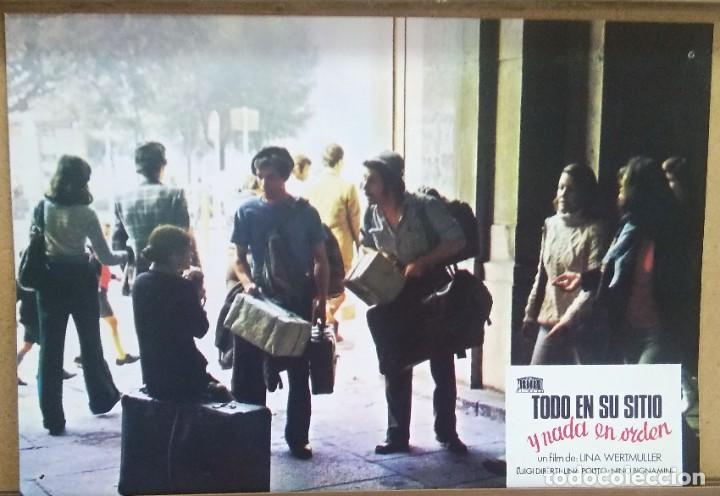 Cinema: FOTOCROMO DE CINE -TODO EN SU SITIO Y NADA EN ORDEN- - F3