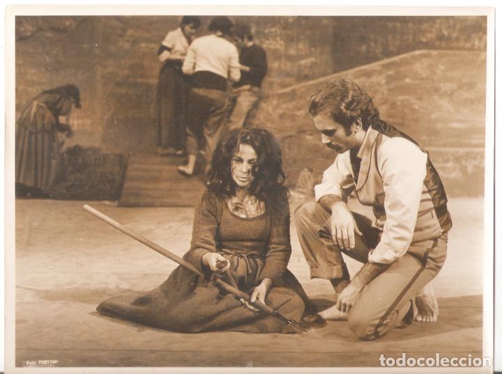 Cinema: Montserrat Carulla en Lafilla del mar. Teatro. Foto Postius. 18 x 24 cms. Vell i Bell