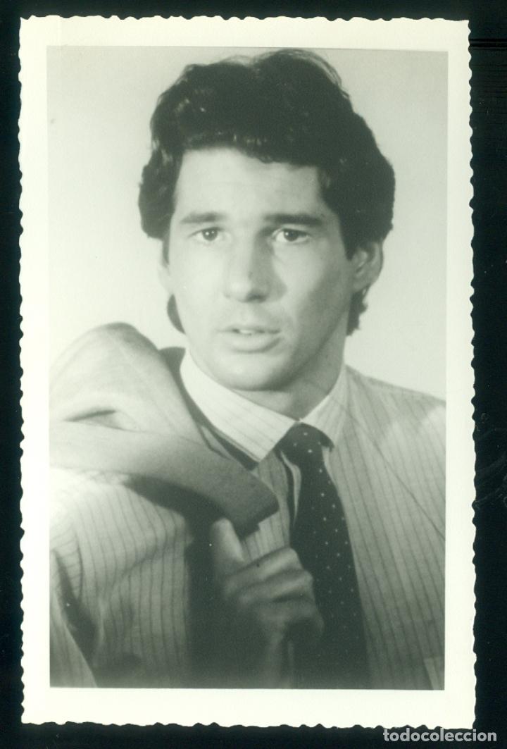 Cinema: RICHARD GERE POSTAL AMERICAN GIGOLO