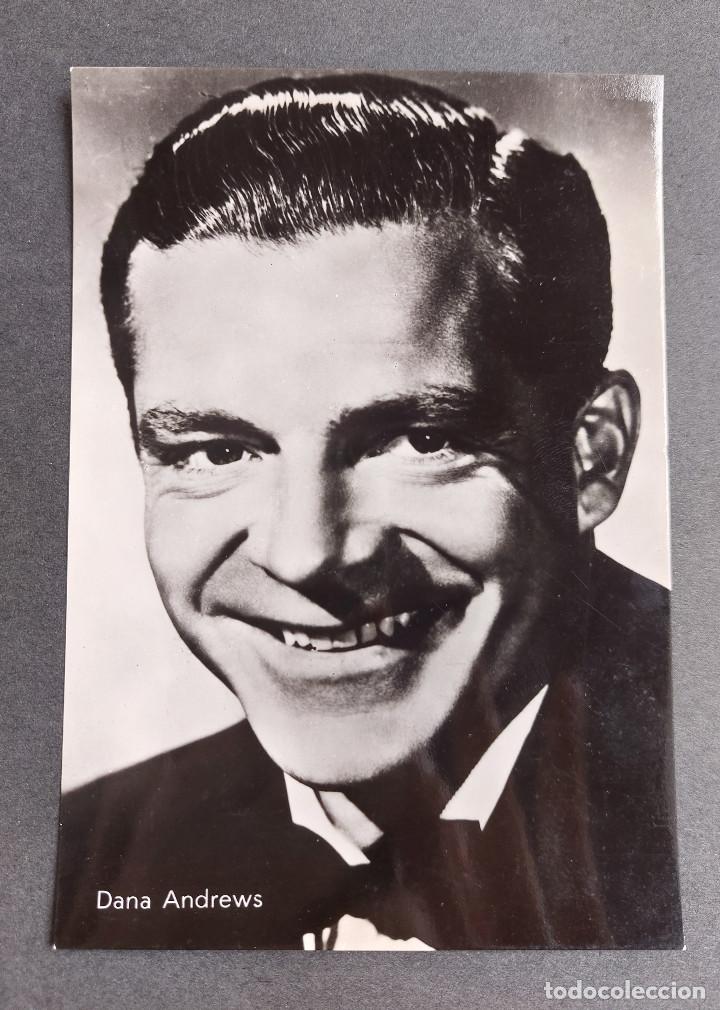 Kino: POSTAL - COLECCI&Oacute;N CINE - DANA ANDREWS - Vera Fotograf&iacute;a - Bromostampa (Mil&aacute;n) N&ordm; 65 - S / C