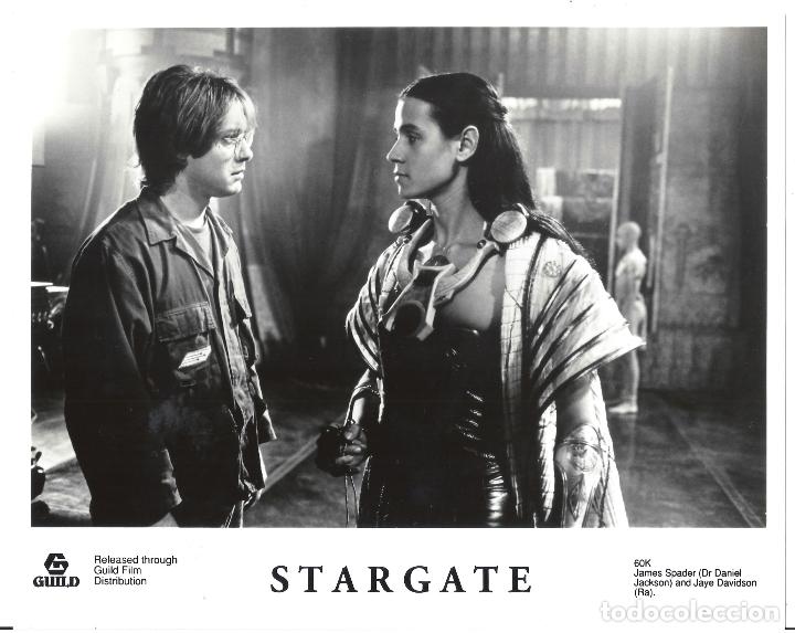 Kino: F32321 JAMES SPADER JAYE DAVIDSON STARGATE FOTO B/N ORIGINAL INGLESA