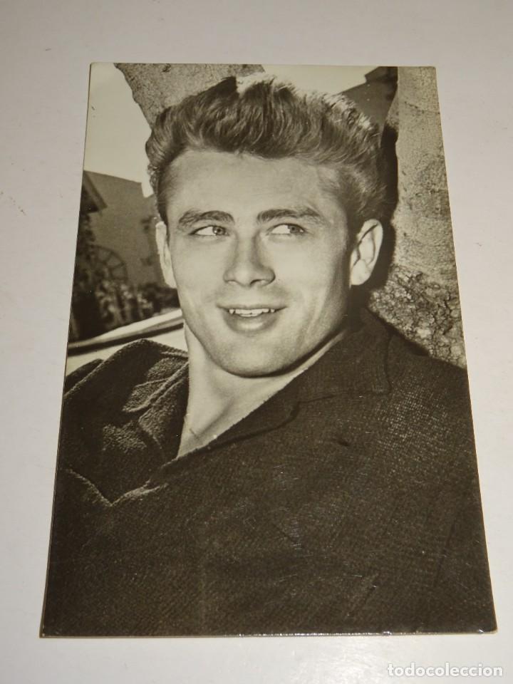 Cine: (M19) POSTAL ACTOR DE CINE N.5600 JAMES DEAN , SE&Ntilde;ALES DE USO NORMALES