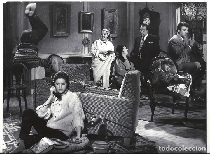 Cine: F32538 CARLOS LARRA&Ntilde;AGA ISABEL GARCES HA LLEGADO UN ANGEL MARISOL FOTO ORIGINAL B/N ESPA&Ntilde;OLA