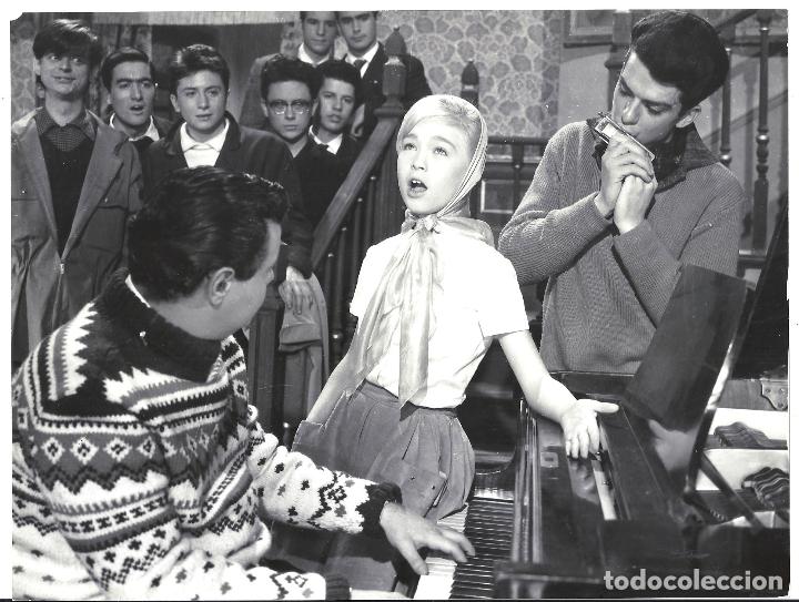 Cine: F32542 MARISOL JAIME BLANCH JOSE MARIA TASSO HA LLEGADO UN ANGEL MARISOL FOTO ORIGINAL B/N ESPA&Ntilde;OLA