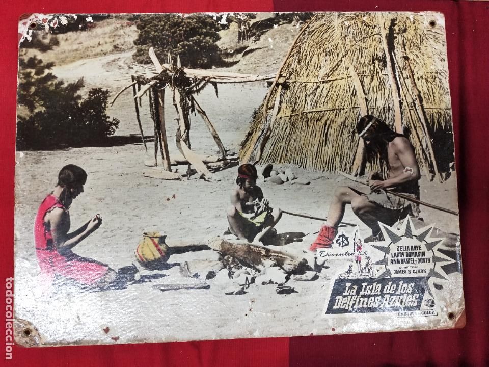 Cinema: LA ISLA DE LOS DELFINES AZULES. FOTO-CROMO EN CARTON. 39 X 28.