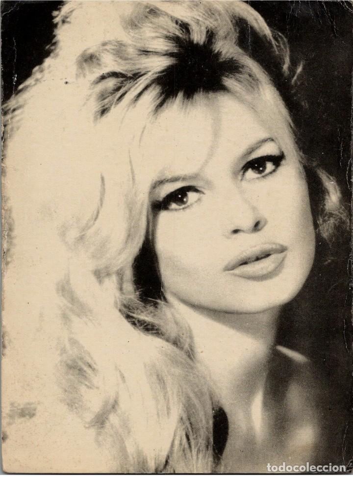 Cine: Brigitte Bardot - Foto-Ficha - Obsequio de Rom&aacute;ntica - 153x115mm