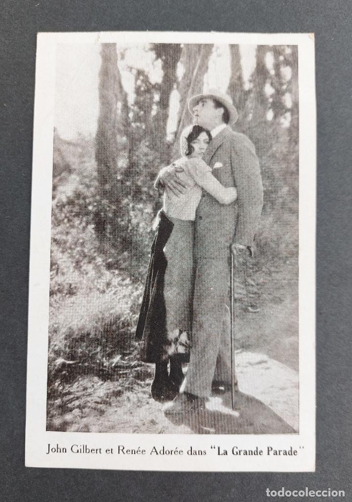 Cine: FOTOPOSTAL - &rdquo;EL GRAN DESFILE&rdquo; - John Gilbert y Ren&eacute;e Ador&eacute;e - Cin&eacute;ma Madeleine - Cine Mudo 1925