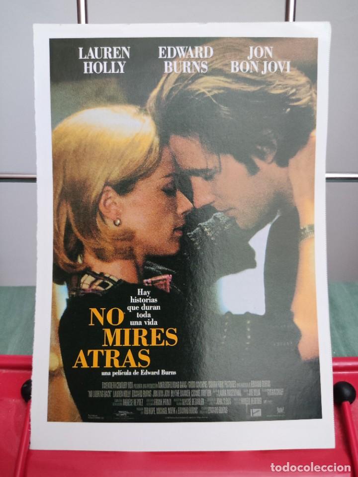 Kino: No mires atr&aacute;s . Ficha revista Accion