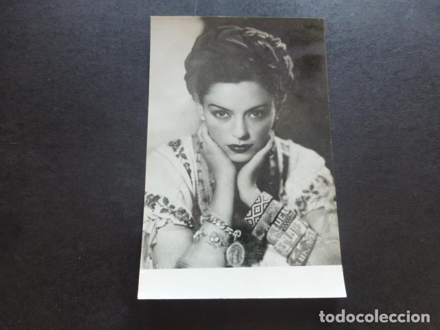 Kino: IRMA VILA ACTRIZ ANTIGUA FOTOGRAFIA CON FIRMA AL DORSO 8,5 X 13 CMTS