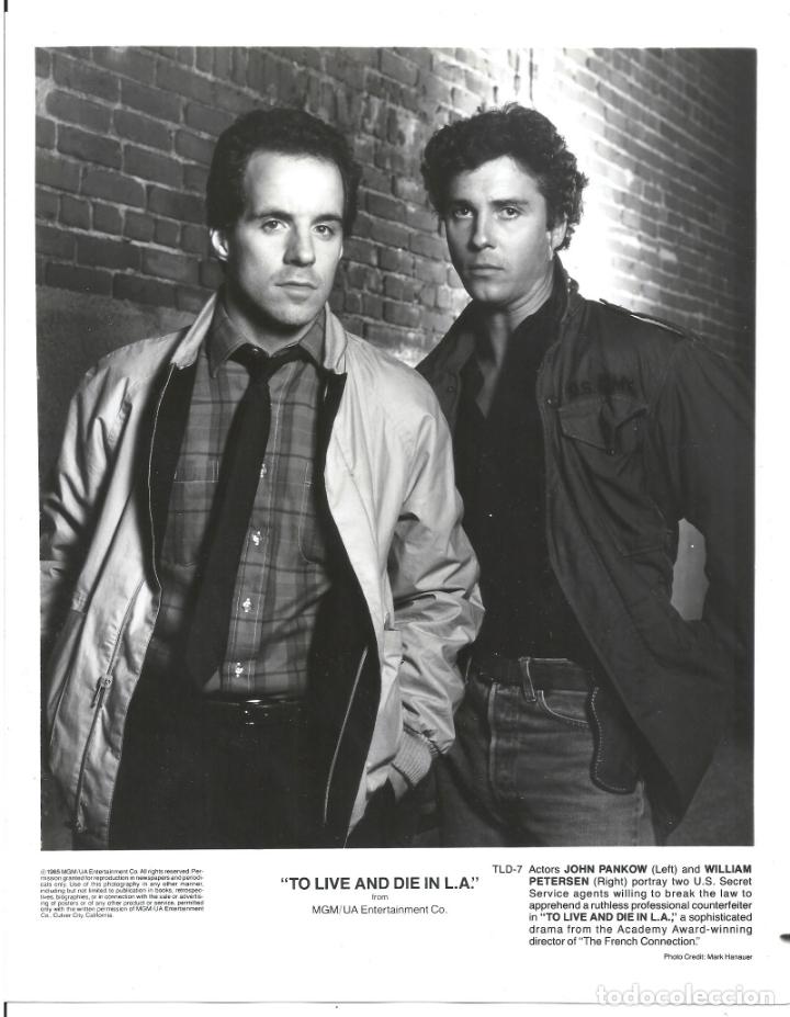 Kino: F32567 VIVIR Y MORIR EN LOS ANGELES WILLIAM PETERSEN JOHN PANKOW FOTO B/N ORIGINAL AMERICANA