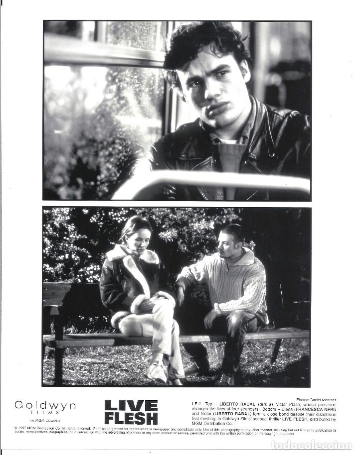 Cine: F32712 CARNE TREMULA FRANCESCA NERI LIBERTO RABAL ALMODOVAR FOTO B/N ORIGINAL AMERICANA