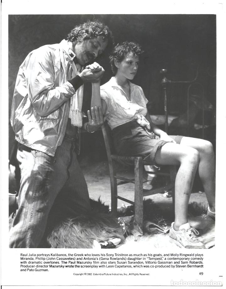 Kino: F32718 MOLLY RINGWALD RAUL JULIA LA TEMPESTAD FOTO B/N ORIGINAL AMERICANA